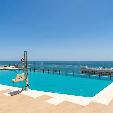 Seaviews Reserve The Breeze アパート