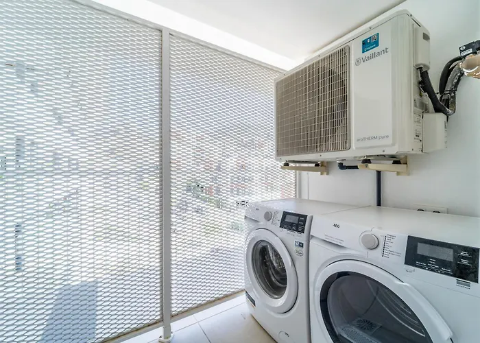 Seaviews Reserve The Breeze *